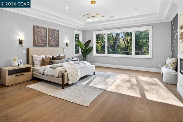 78 Middlefield Rd, Atherton, CA 94027
