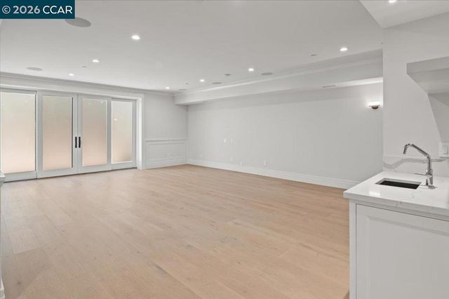 78 Middlefield Rd, Atherton, CA 94027