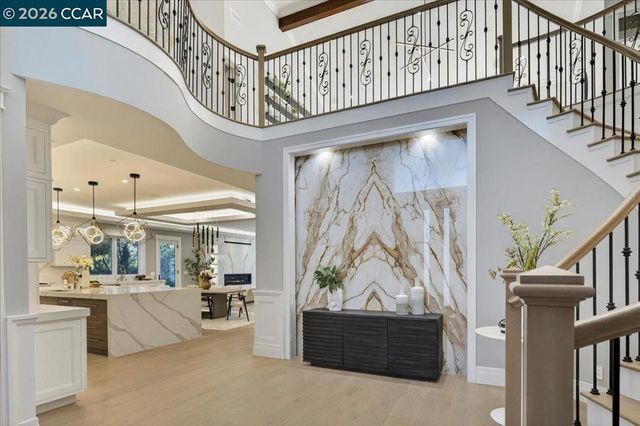 78 Middlefield Rd, Atherton, CA 94027
