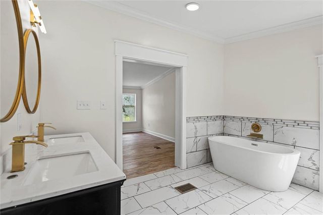 9230 Mcleod Road, Mobile, AL 36695
