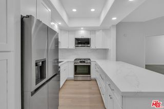 4477 Woodman Avenue 207, Sherman Oaks, CA 91423