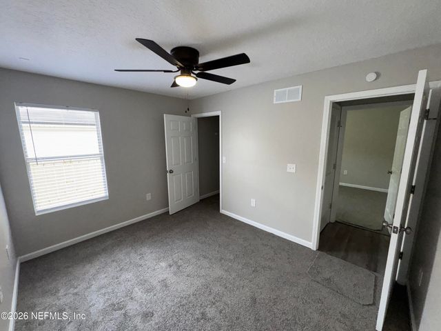 8484 INDIA Avenue, Jacksonville, FL 32211