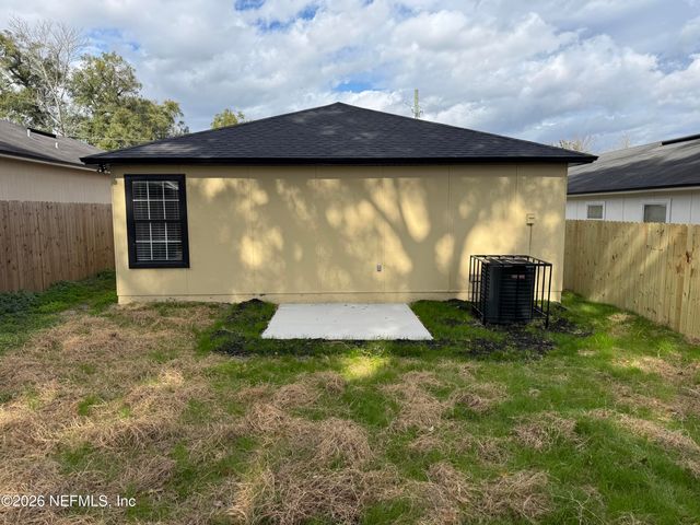 8484 INDIA Avenue, Jacksonville, FL 32211