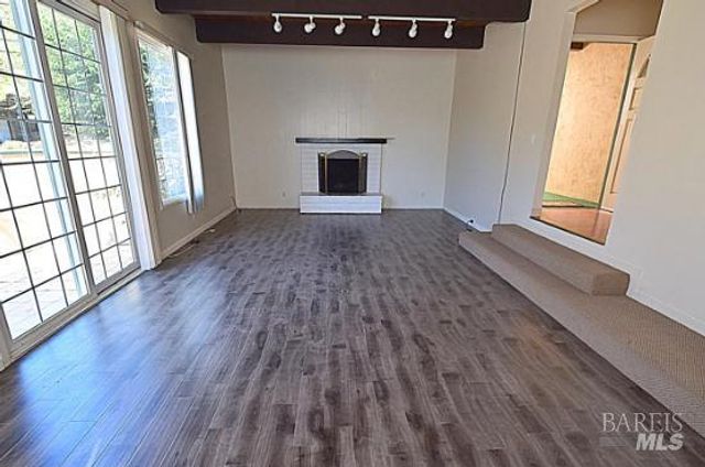 92 Elizabeth Way, San Rafael, CA 94901