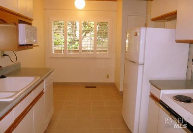 92 Elizabeth Way, San Rafael, CA 94901