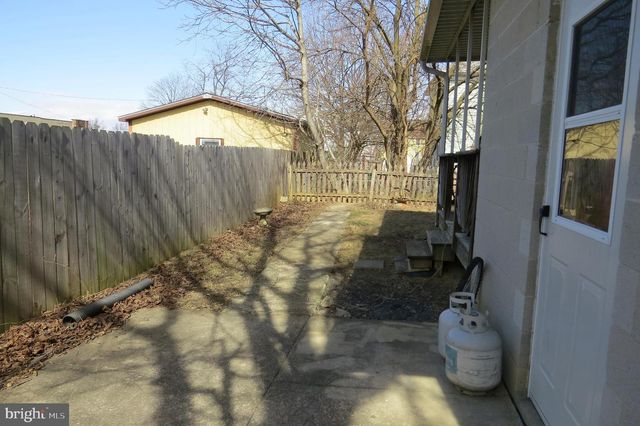 12 COMMERCE STREET, Hanover, PA 17331