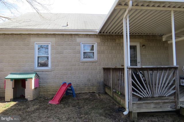 12 COMMERCE STREET, Hanover, PA 17331