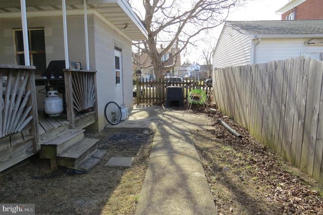12 COMMERCE STREET, Hanover, PA 17331