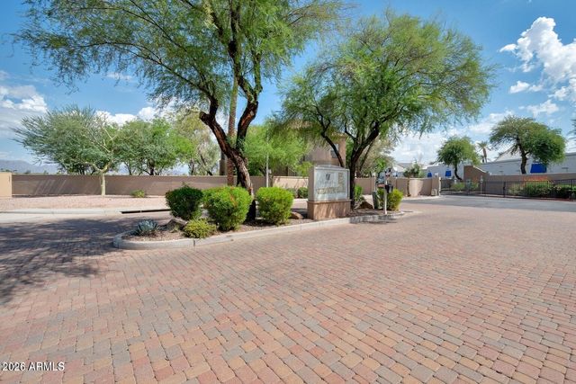 7027 N SCOTTSDALE Road 125, Paradise Valley, AZ 85253