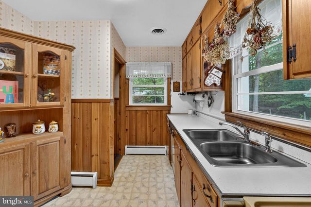 85 S POES RD, Amissville, VA 20106