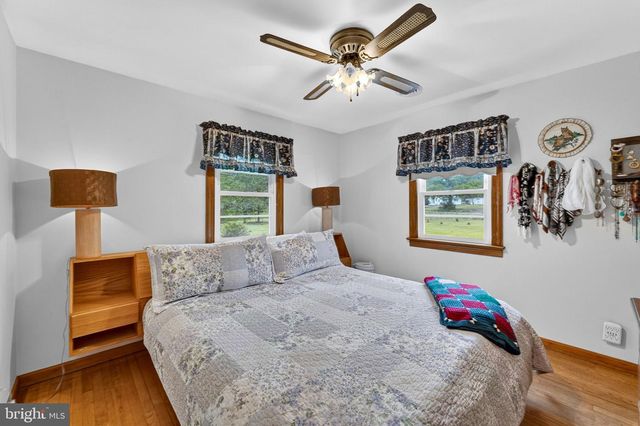 85 S POES RD, Amissville, VA 20106