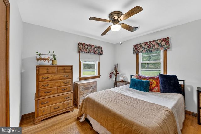 85 S POES RD, Amissville, VA 20106