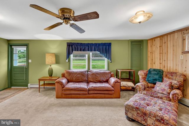 85 S POES RD, Amissville, VA 20106