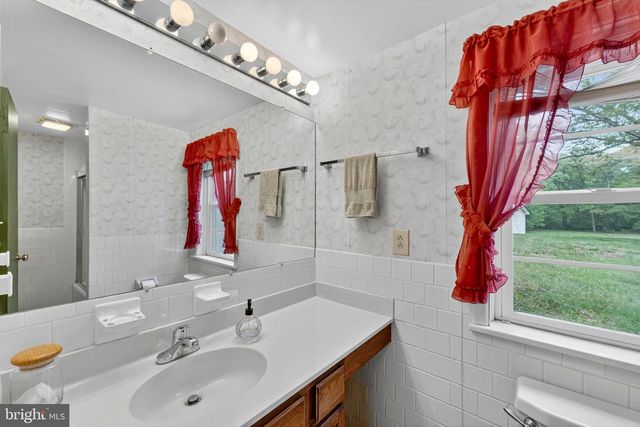 85 S POES RD, Amissville, VA 20106