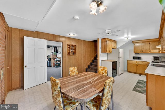 85 S POES RD, Amissville, VA 20106