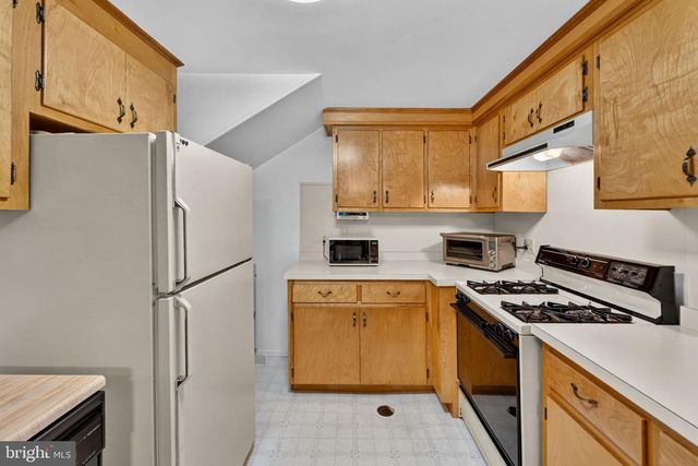 85 S POES RD, Amissville, VA 20106