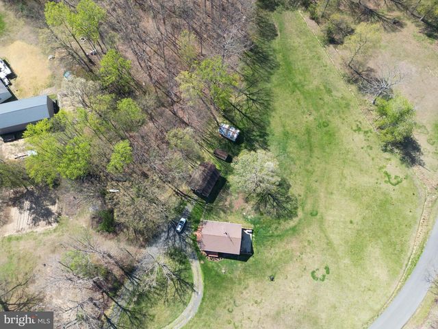 85 S POES RD, Amissville, VA 20106