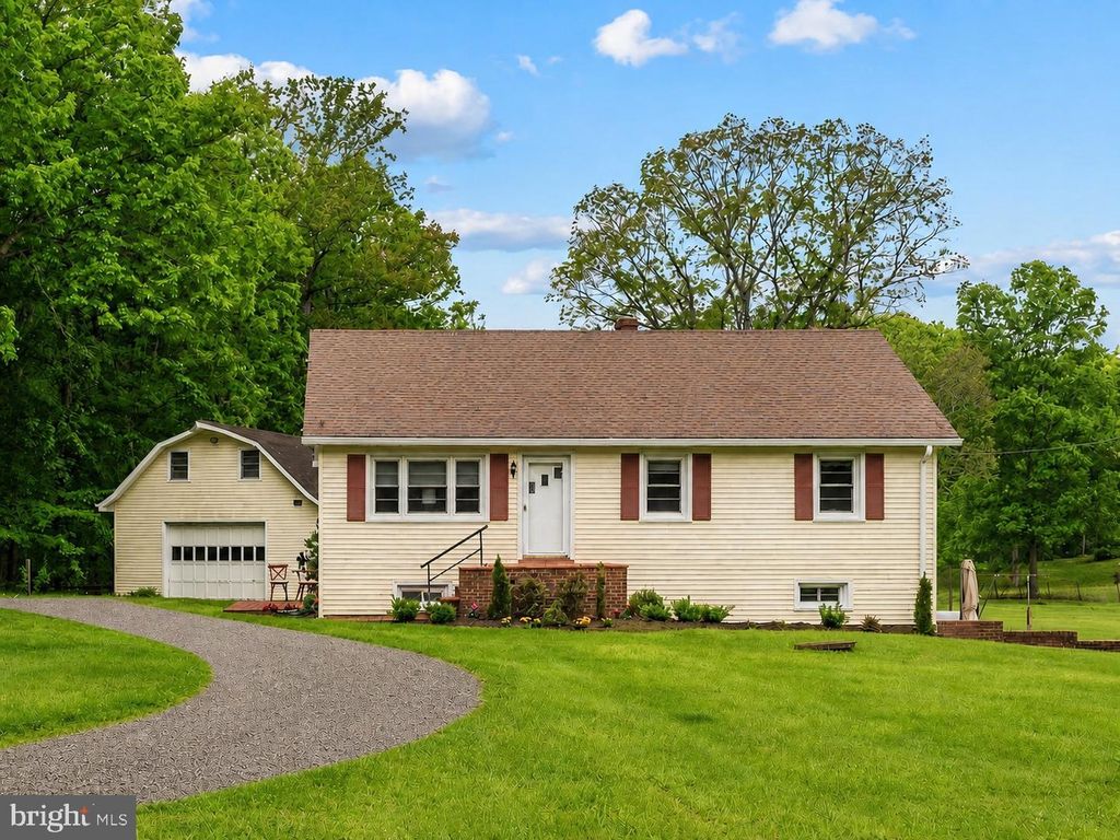 85 S POES RD, Amissville, VA 20106