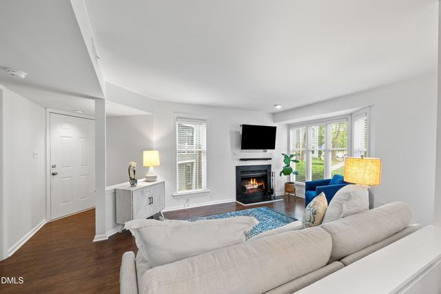1021 Wirewood Drive 202, Raleigh, NC 27605