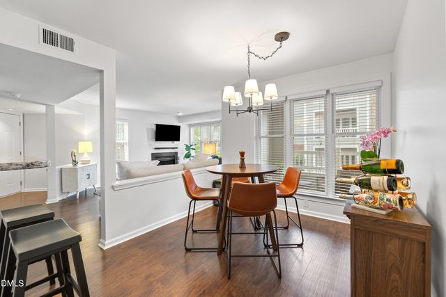 1021 Wirewood Drive 202, Raleigh, NC 27605