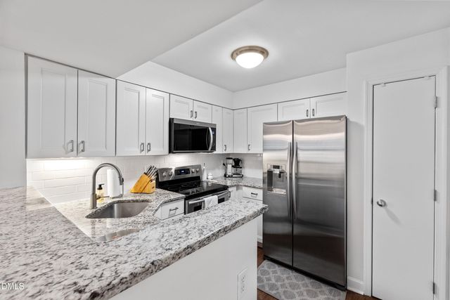 1021 Wirewood Drive 202, Raleigh, NC 27605