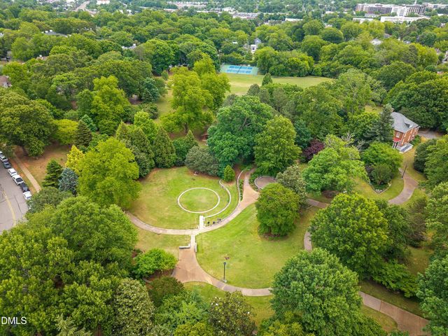 1021 Wirewood Drive 202, Raleigh, NC 27605