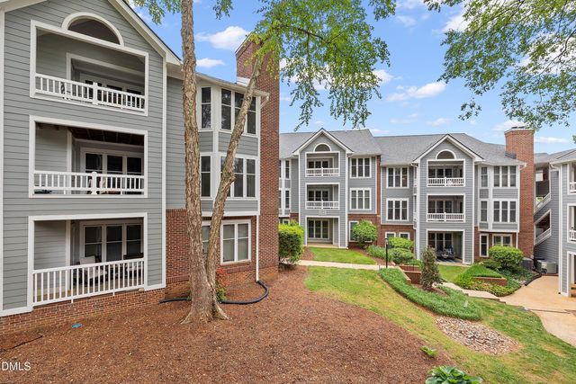 1021 Wirewood Drive 202, Raleigh, NC 27605