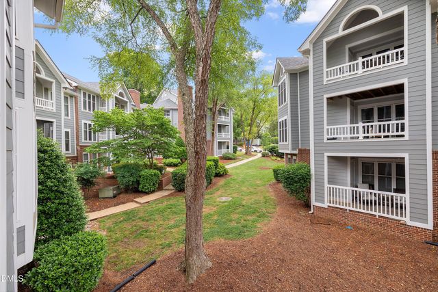 1021 Wirewood Drive 202, Raleigh, NC 27605