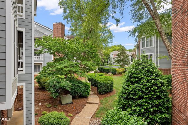 1021 Wirewood Drive 202, Raleigh, NC 27605