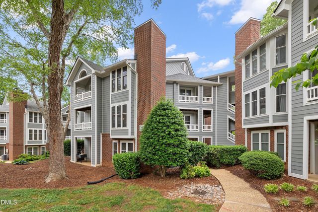 1021 Wirewood Drive 202, Raleigh, NC 27605