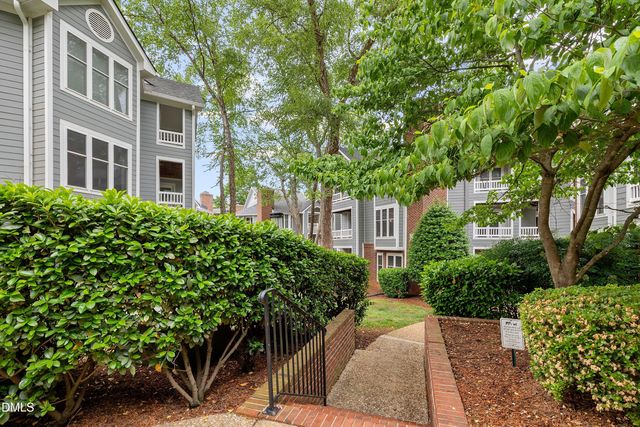1021 Wirewood Drive 202, Raleigh, NC 27605