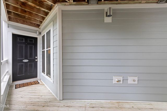 1021 Wirewood Drive 202, Raleigh, NC 27605
