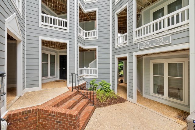 1021 Wirewood Drive 202, Raleigh, NC 27605