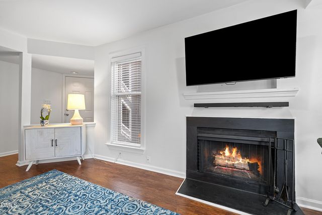 1021 Wirewood Drive 202, Raleigh, NC 27605