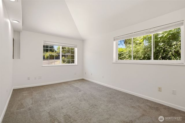 15520 32nd Avenue NE, Shoreline, WA 98155