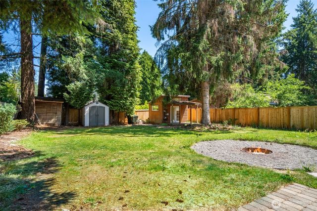 15520 32nd Avenue NE, Shoreline, WA 98155
