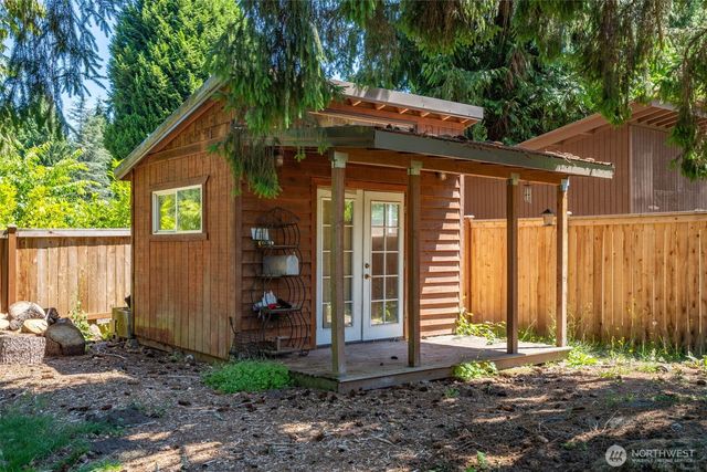 15520 32nd Avenue NE, Shoreline, WA 98155