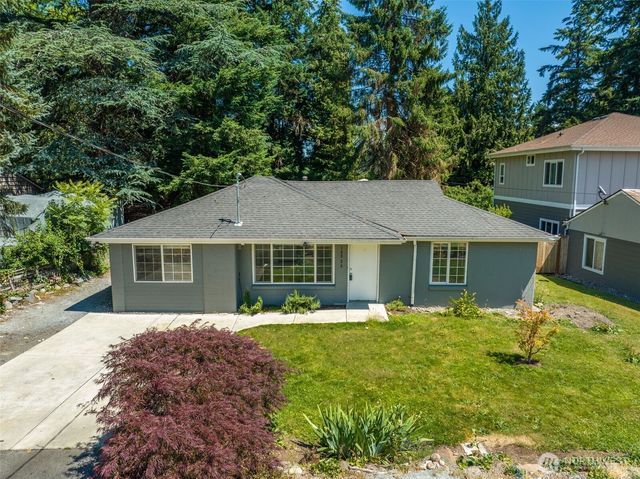 15520 32nd Avenue NE, Shoreline, WA 98155