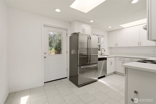 15520 32nd Avenue NE, Shoreline, WA 98155