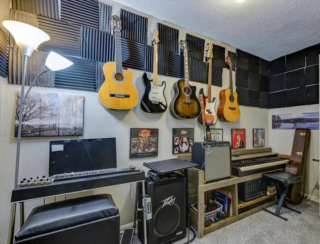 2402 Sarasota Drive, Friendswood, TX 77546