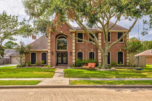 2402 Sarasota Drive, Friendswood, TX 77546