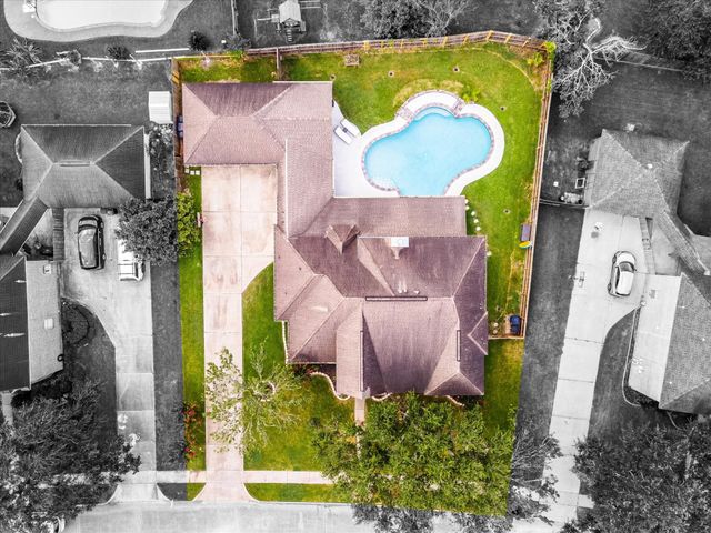 2402 Sarasota Drive, Friendswood, TX 77546