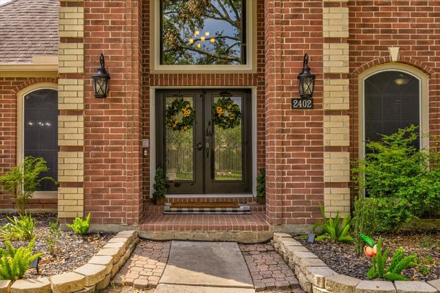 2402 Sarasota Drive, Friendswood, TX 77546