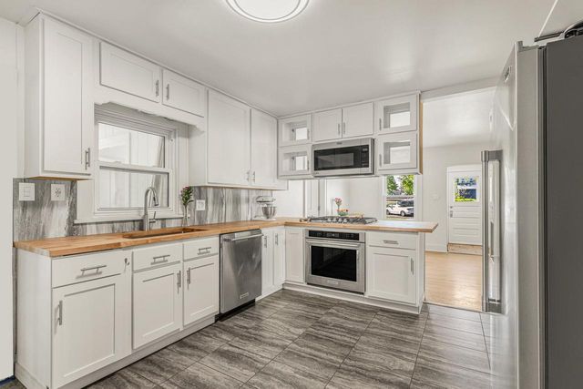 431 5th Street, Baraboo, WI 53913