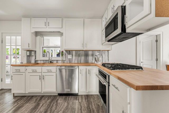 431 5th Street, Baraboo, WI 53913
