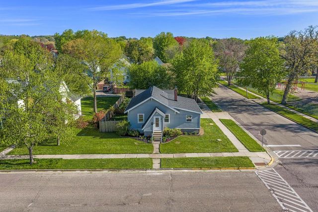 431 5th Street, Baraboo, WI 53913