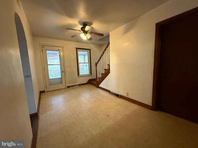 300 DISCOVERY DR, Westminster, MD 21157