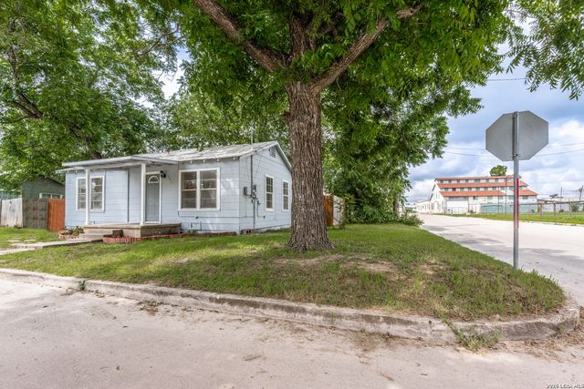 491 Wright, New Braunfels, TX 78130