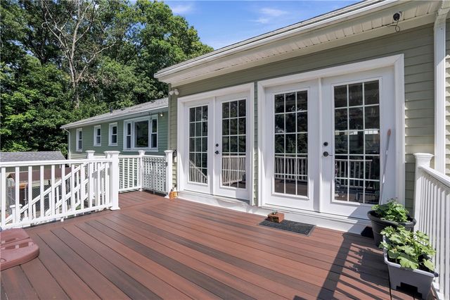 7 Byrd Avenue, Johnston, RI 02919