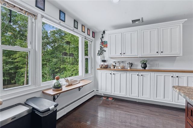 7 Byrd Avenue, Johnston, RI 02919